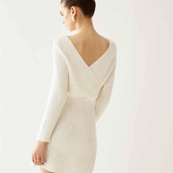 COMMENSE Elegant White Ribbed Knit Dress NWT - Picture 3 of 3